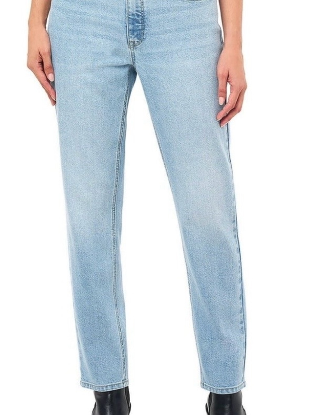Seven7 90’s Straight Jeans Light Washed, Size 12, NWT